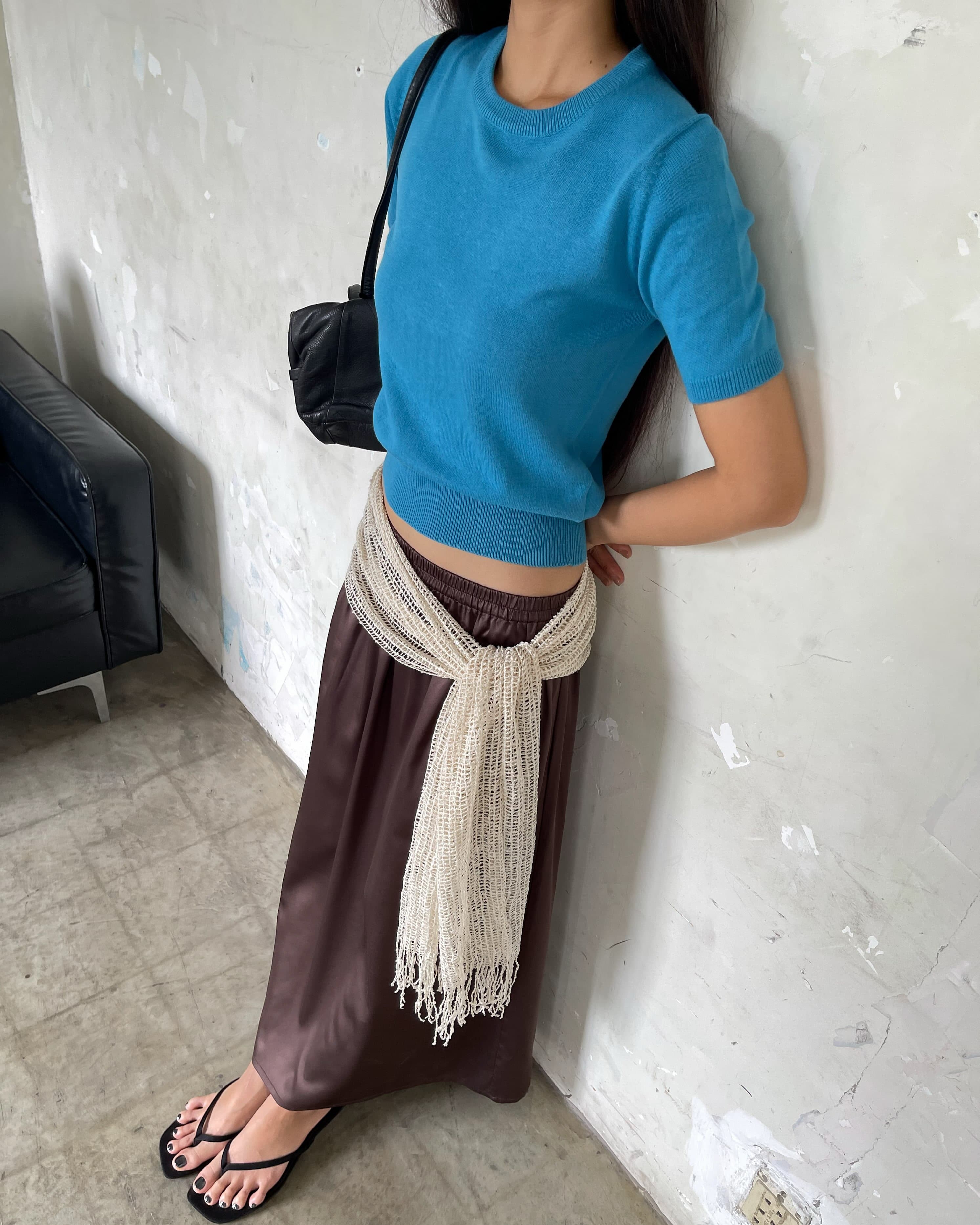 • Nice claup knit top
Length 49 | Chest 74~80 | 🏷️385 SOLD
• Skirt 
Length 84 | Waist 65~75 | 🏷️395 SOLD

T092623
SK092604